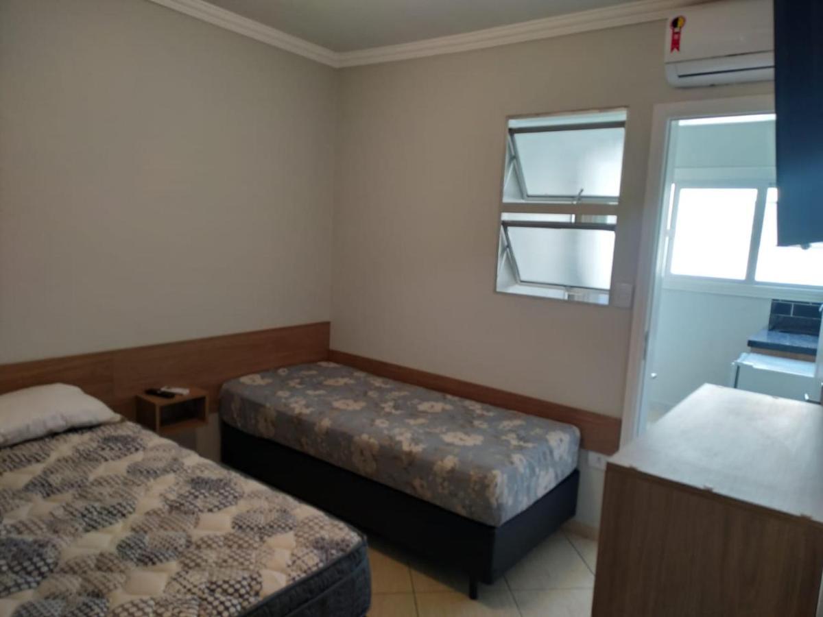 Kitnet Asturias 51B No Ed. Guariata, Proximo A Praia Das Asturias Em Guarujá Exteriör bild