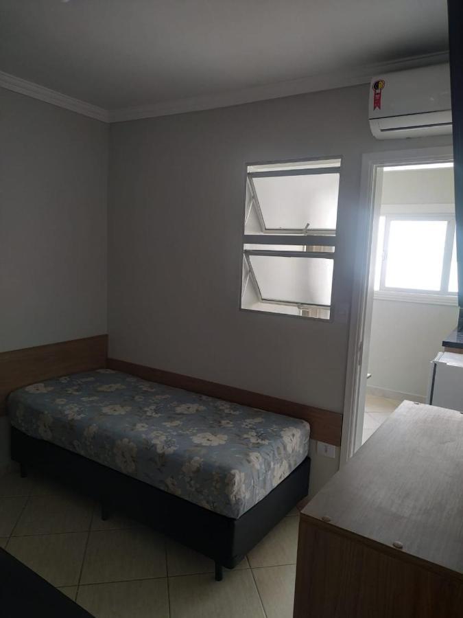 Kitnet Asturias 51B No Ed. Guariata, Proximo A Praia Das Asturias Em Guarujá Exteriör bild